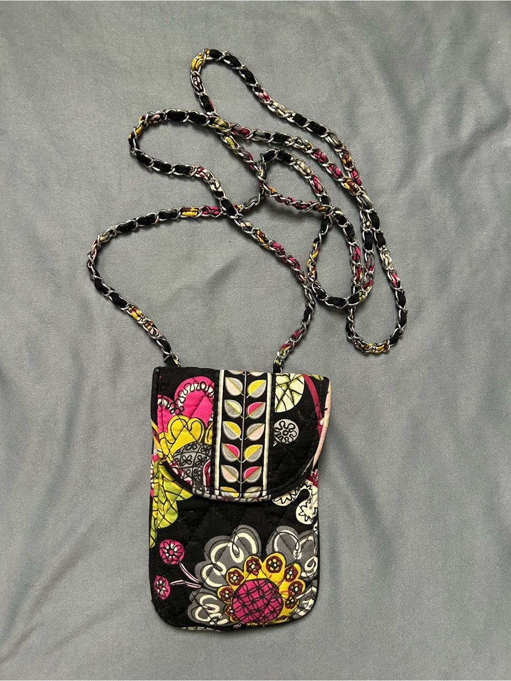 VERA BRADLEY Moon Blooms-Quilted Cell Phone Pouch Crossbody Chain Link Strap bag